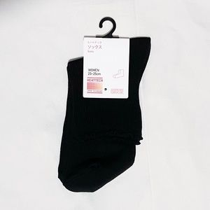 Uniqlo Women’s Heattech Ankle Socks